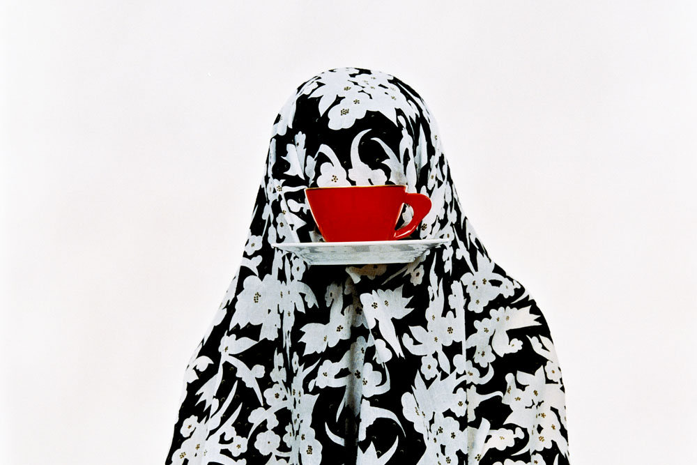 SHADI GHADIRIAN. COM TOTS ELS DIES